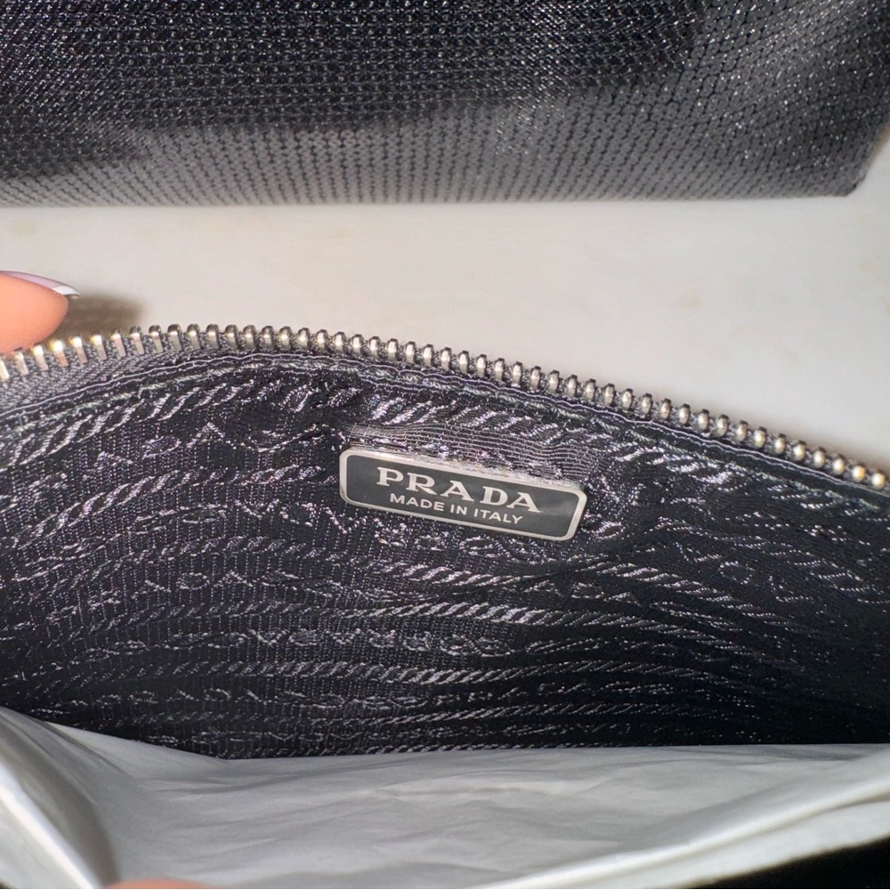 NWT Prada Sequined Logo Print Mesh Tote Bag - Picture 7 of 15